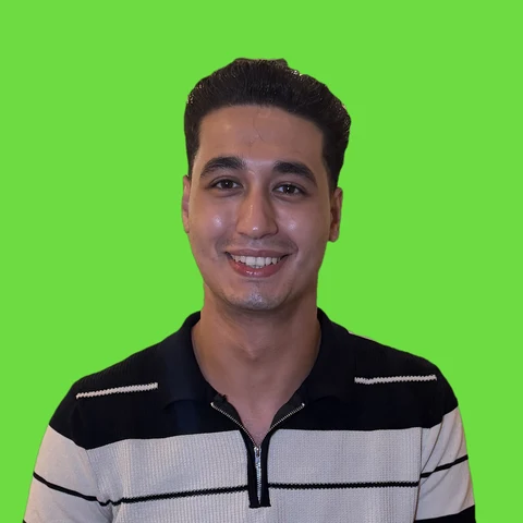 Mo, Logistics Manager